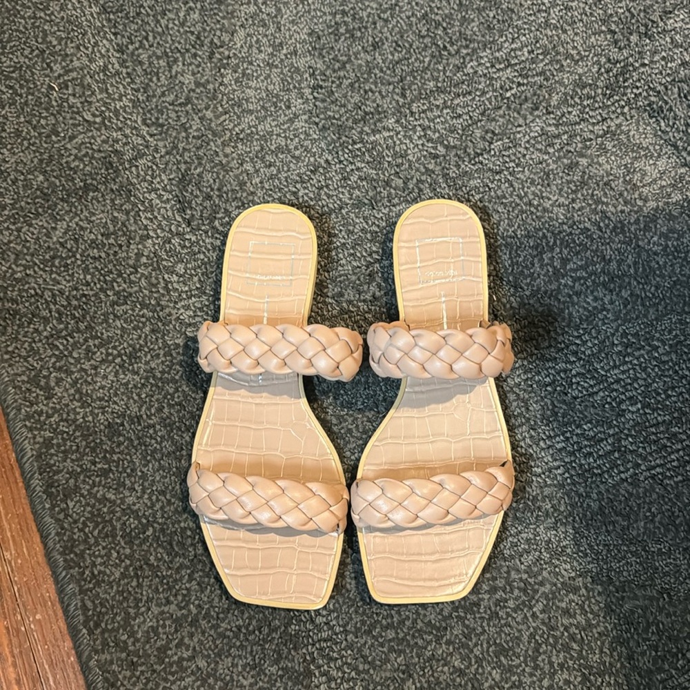 Nude Dolce Vita gentle used sandals